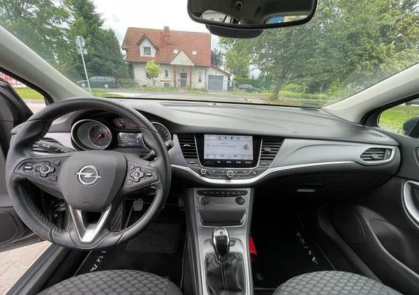 Opel Astra cena 43900 przebieg: 72000, rok produkcji 2016 z Kościan małe 254